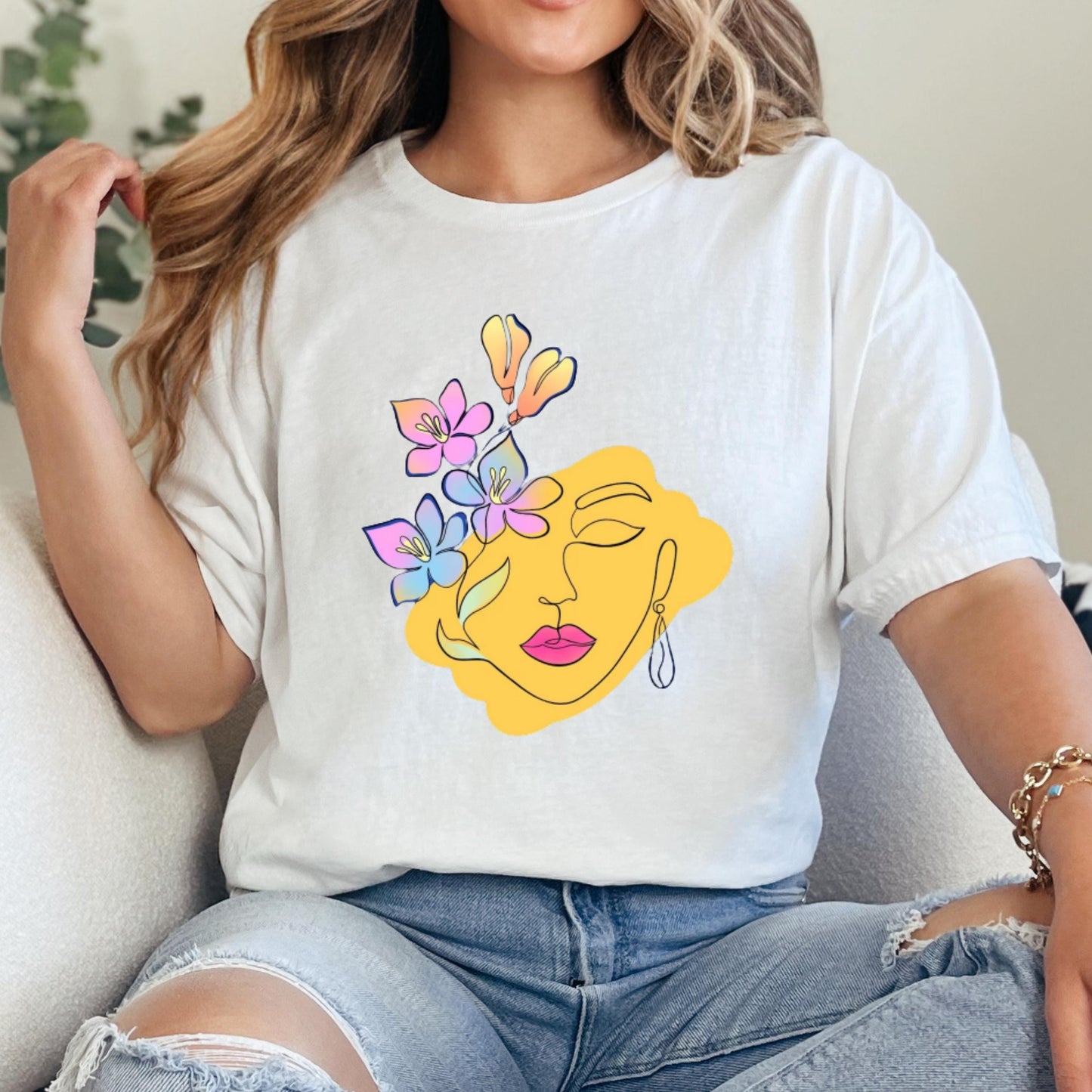 Abstract Face Line Art Tee – Floral Graphic T-Shirt | Soft Durable Cotton Unisex