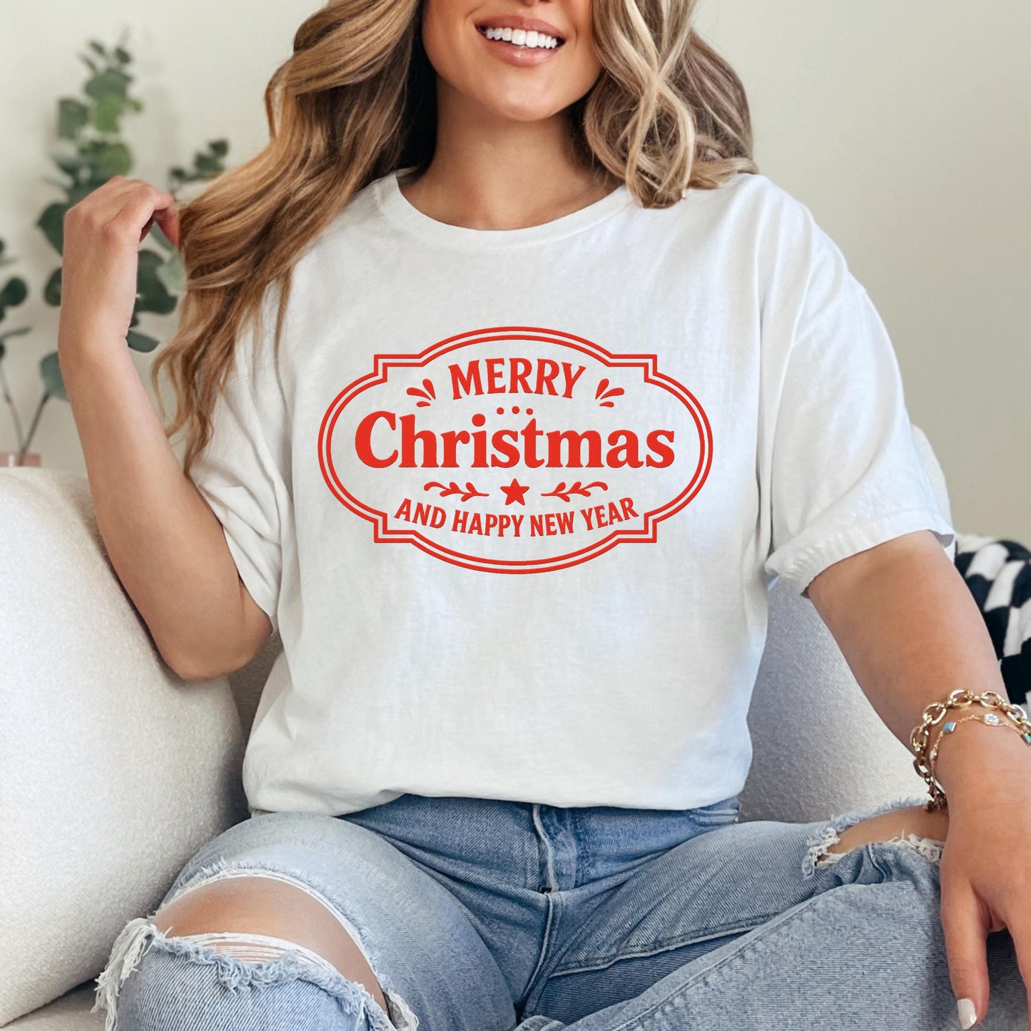 Retro Christmas Graphic T-Shirt: Comfort Colors Unisex Holiday Tee