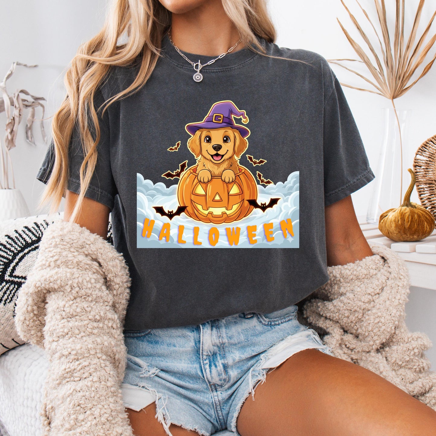 Golden Retriever Halloween Shirt – Cute Pumpkin Graphic Tee With Witch Hat