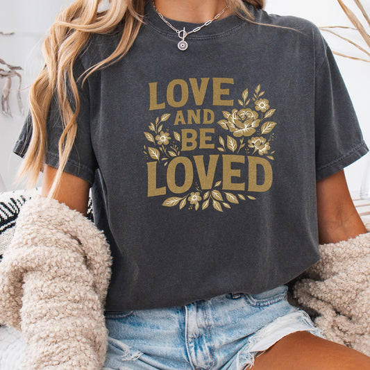 Vintage Floral Tee - Retro Graphic Shirt With Distressed Typography & Botanical Print